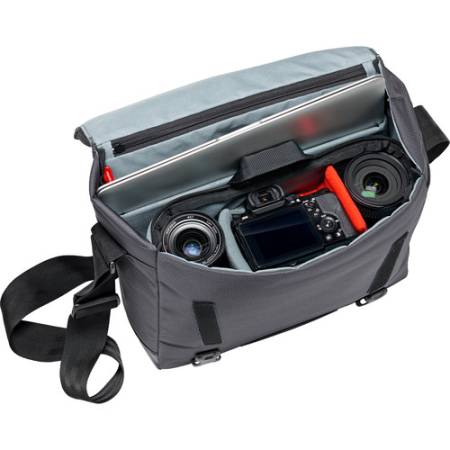 Manfrotto MB MN-M-SD-30 Manhattan Speedy 30 - torba na ramię typu messenger, przykład użycia